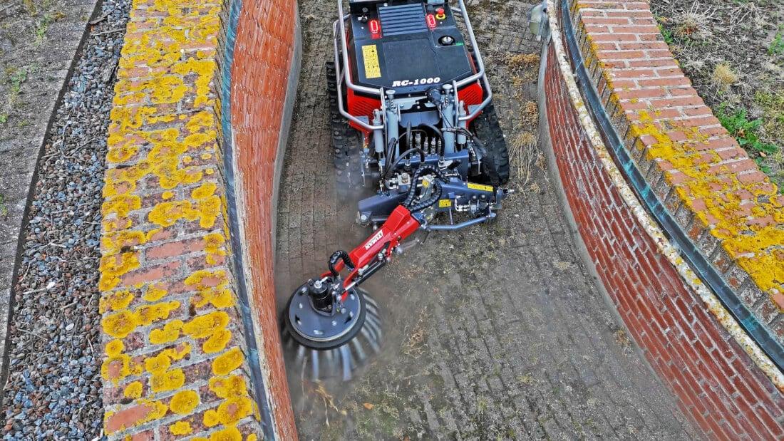 Fjernstyret Ukrudtsbørste